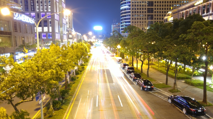 LG G4最強拍照旗艦機︰街拍台灣 信義區夜景 CSK不專業 體驗