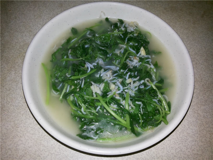 今日宵夜 : 三杯陸海空/銀魚莧菜