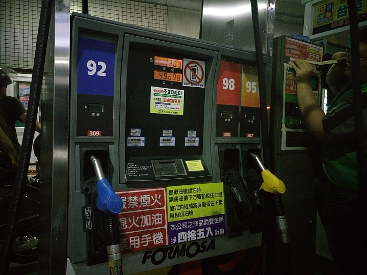 Sony M5 「水水機」小開箱 (含實拍及ISO測試)