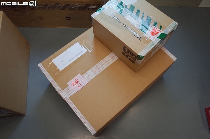 [全臺第一]怪獸級40G效能&自動分層NAS開箱 -QNAP TVS-EC1580MU-SAS-RP 多圖