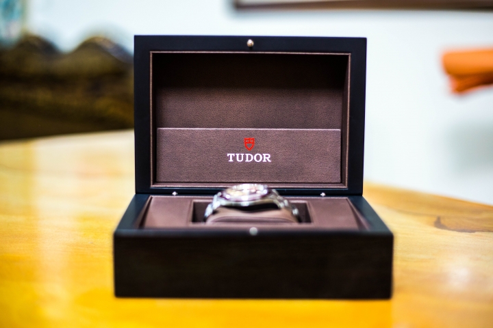 【開箱】Tudor Black Bay Red 紅色潛水機械錶