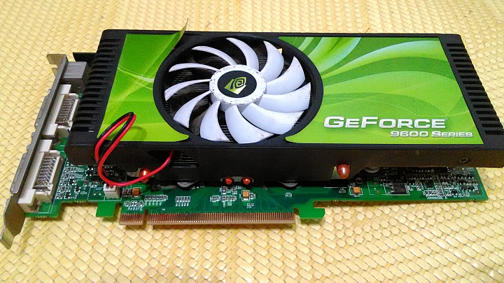 年代久遠的兩張顯卡：NX9600GT、N9800GT