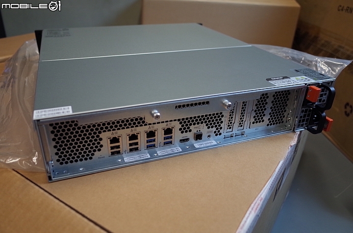 [全臺第一]怪獸級40G效能&自動分層NAS開箱 -QNAP TVS-EC1580MU-SAS-RP 多圖