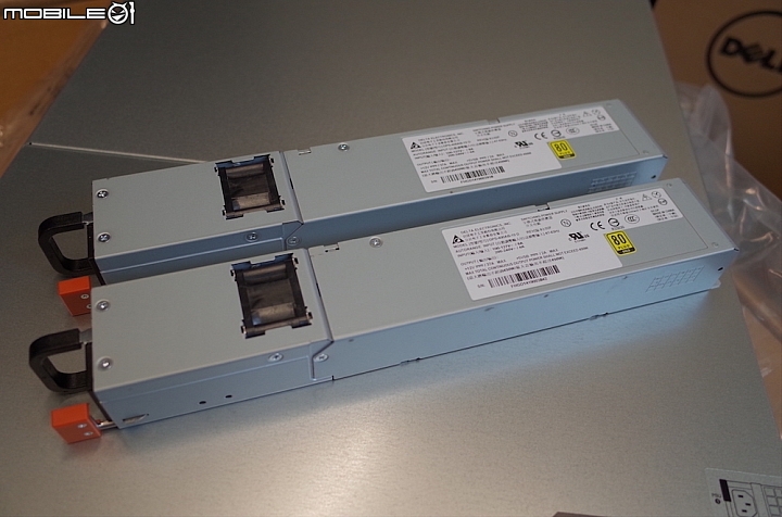 [全臺第一]怪獸級40G效能&自動分層NAS開箱 -QNAP TVS-EC1580MU-SAS-RP 多圖