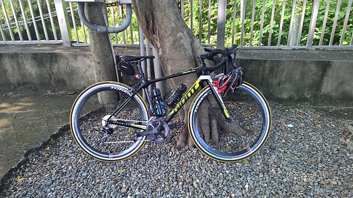 [開箱]TCR ADV1 KOM補開箱兼公路車新手初次挑戰破百K心得