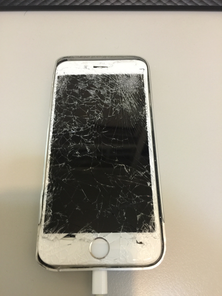 iPhone摔爛，救照片