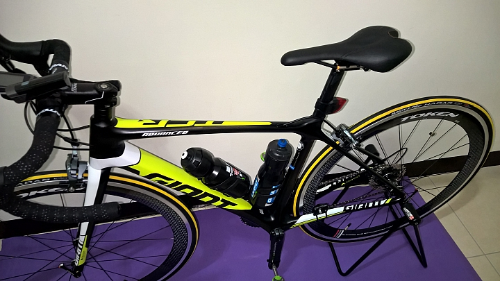 [開箱]TCR ADV1 KOM補開箱兼公路車新手初次挑戰破百K心得