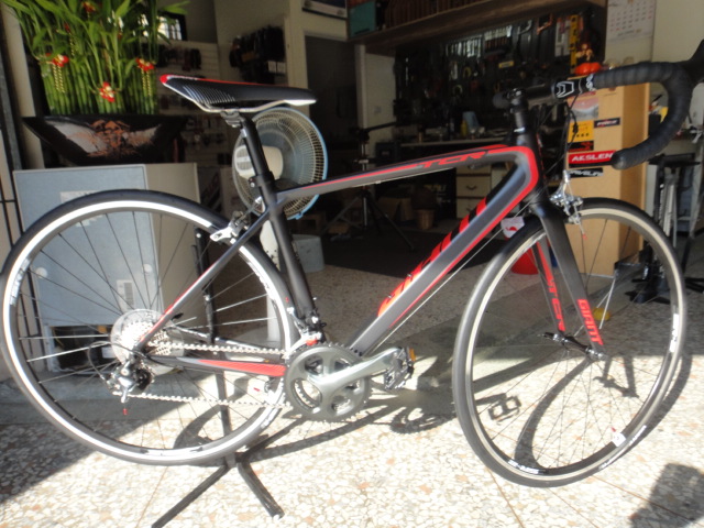 2016年GIANT TCR1黑紅色開箱