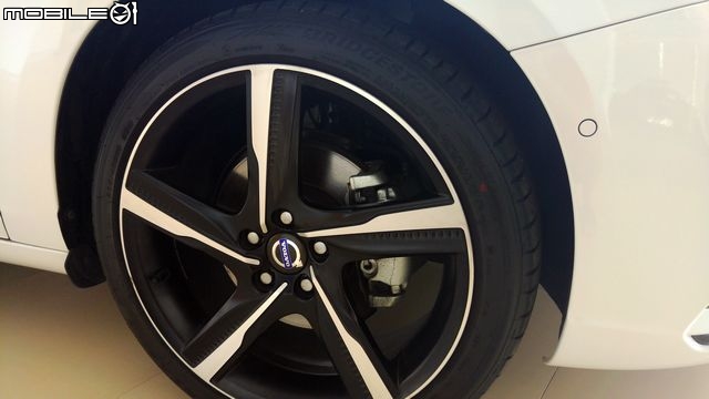 《VOLVO T6 R-Design飆速賽道》體驗v60極速快感之旅(尚未完成,敬啟期待)