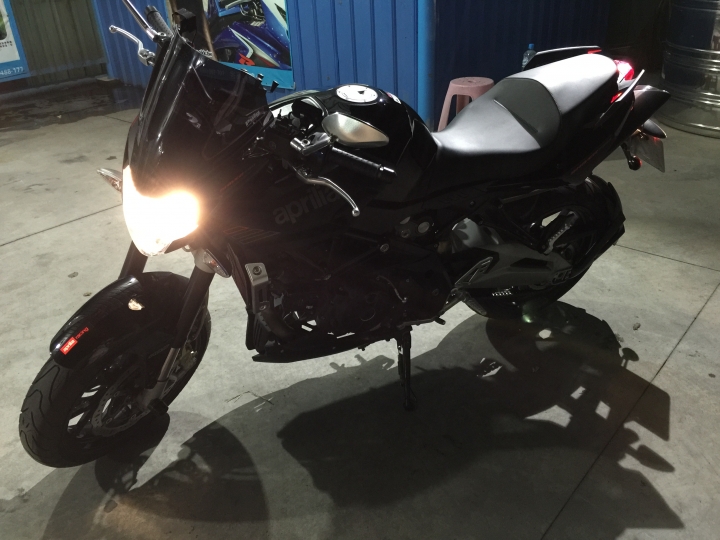 Aprilia Shiver 750 簡單開箱
