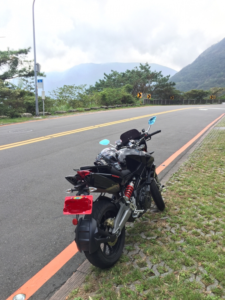 Aprilia Shiver 750 簡單開箱