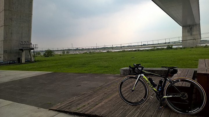 [開箱]TCR ADV1 KOM補開箱兼公路車新手初次挑戰破百K心得