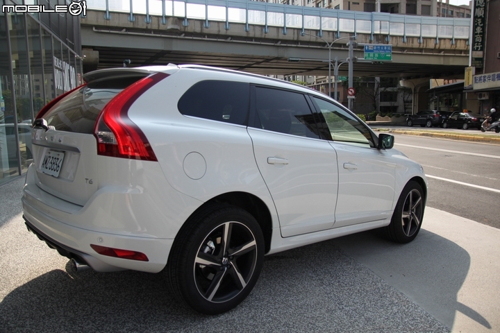 桀傲不馴─《VOLVO XC60 T6 R-Design》試駕體驗與心得分享