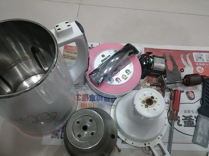 某知名品牌 豆漿機拆解