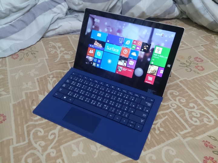 Surface Pro 3 + j5 create USB3.0 hub 與 VGA轉接頭
