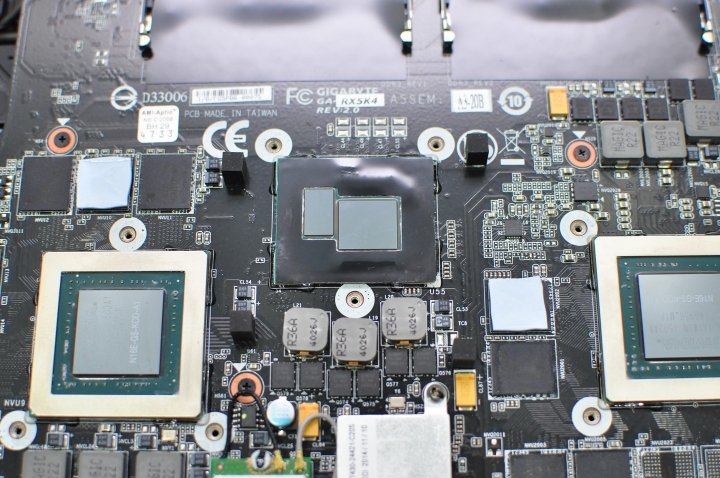 AORUS X5拆機介紹與PLEXTOR M6E測試