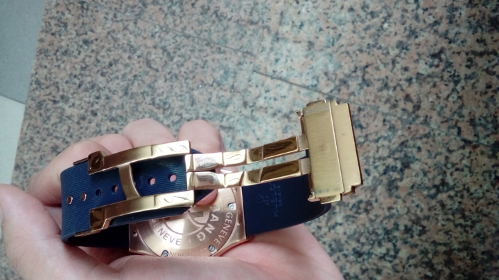 Hublot 石英錶真假?