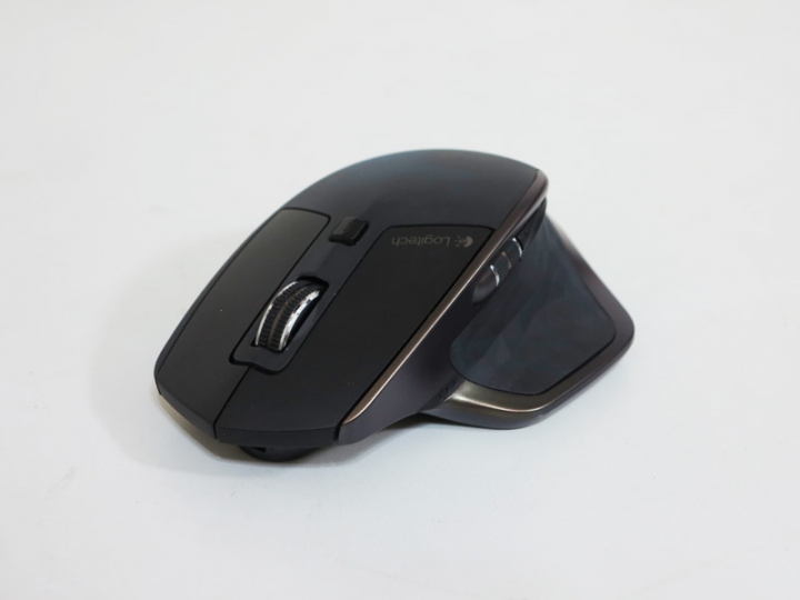 [開箱]辦公、商務人士御用旗艦鼠─羅技Logitech MX Master無線滑鼠