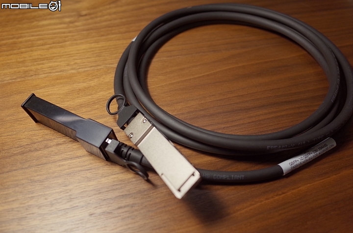 [全臺第一]怪獸級40G效能&自動分層NAS開箱 -QNAP TVS-EC1580MU-SAS-RP 多圖
