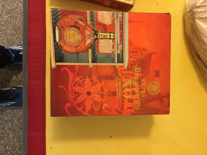 各位神幫，幫小弟看看這些什麼酒？