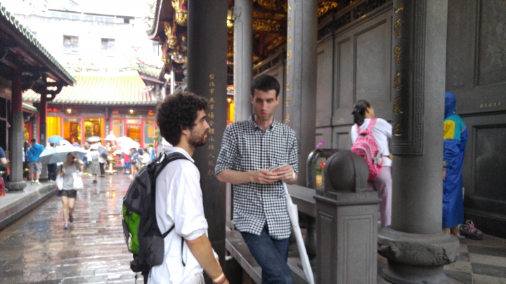 【LG G4最強拍照旗艦機︰街拍台灣】: 龍山寺攝影實戰分享
