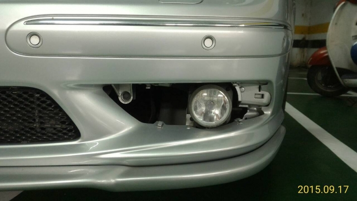 [請教]05年C55 AMG 的下巴網零件名稱