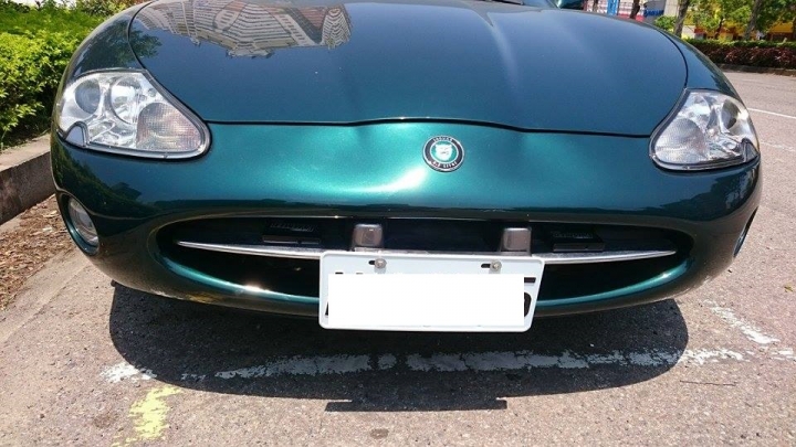 巧遇的XK8