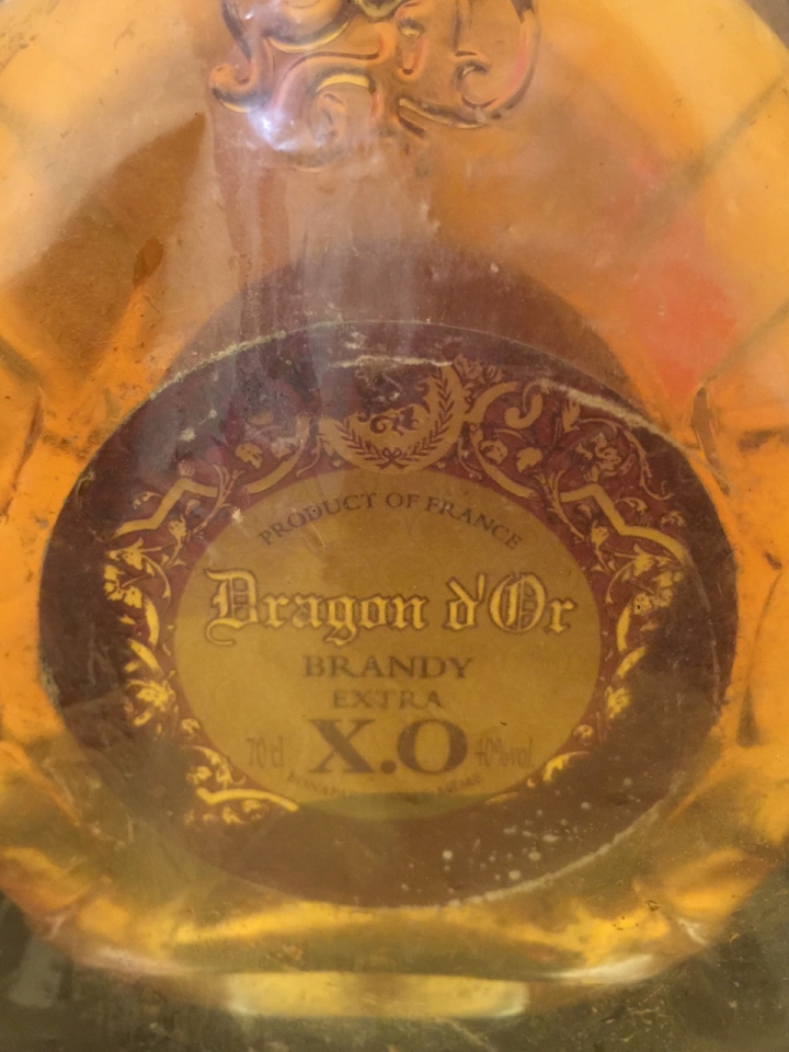 各位神幫，幫小弟看看這些什麼酒？