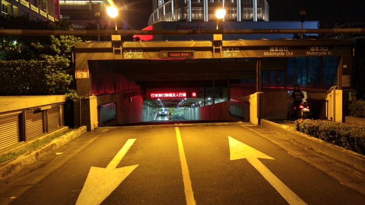 LG G4最強拍照旗艦機︰街拍台灣 信義區夜景 CSK不專業 體驗