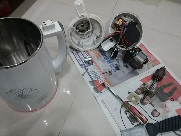某知名品牌 豆漿機拆解