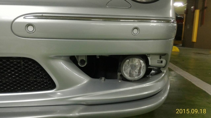 [請教]05年C55 AMG 的下巴網零件名稱