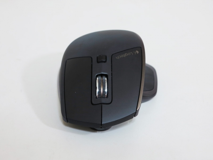 [開箱]辦公、商務人士御用旗艦鼠─羅技Logitech MX Master無線滑鼠