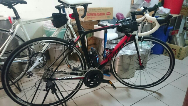 TCR AD2 第一部真正的公路車心得 圖超少..