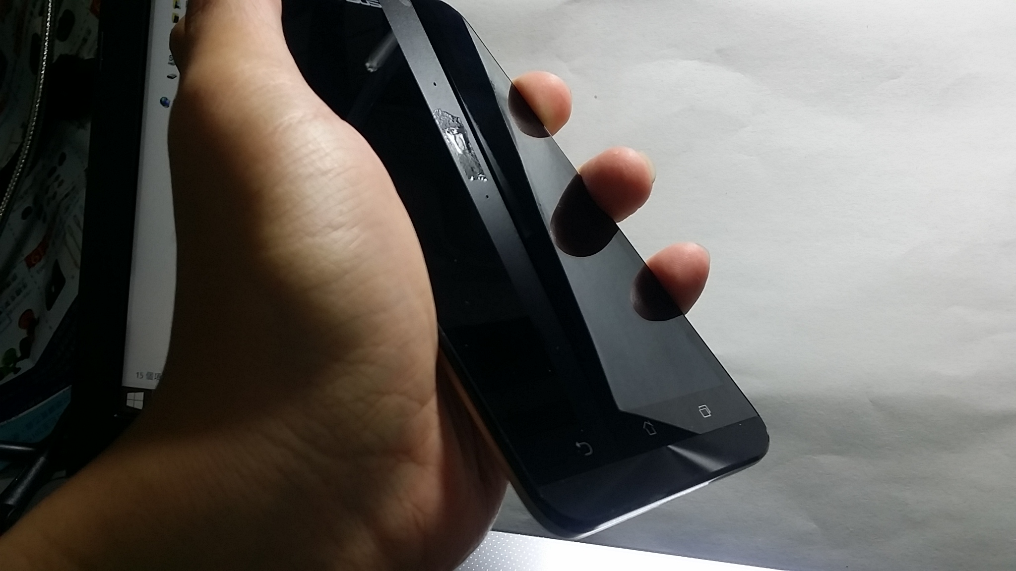 【幽默開箱+購機經驗】ZF2 ZE551ML 4G/64G 開箱X購機經驗(9/9更新)