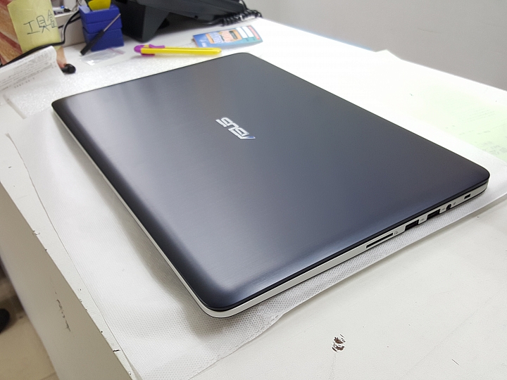 2015/9/16 ASUS K501LX i7版 含淚開箱