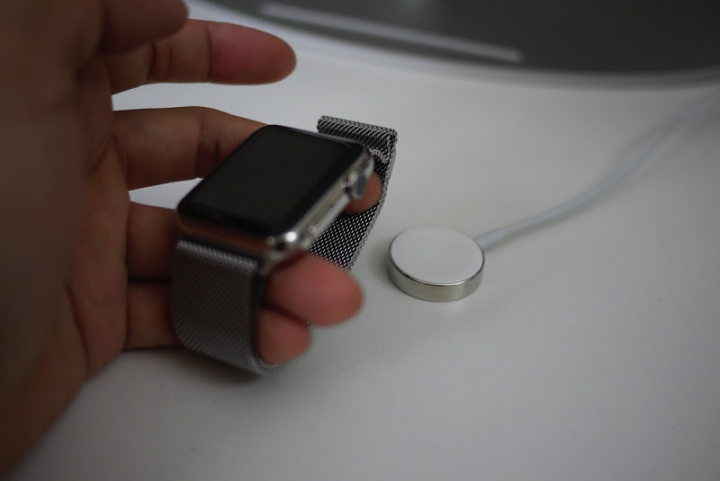 Apple Watch不拿來當作藝術品擺在桌上，不然要幹麻？Just | Mobile TimeStand測試報告