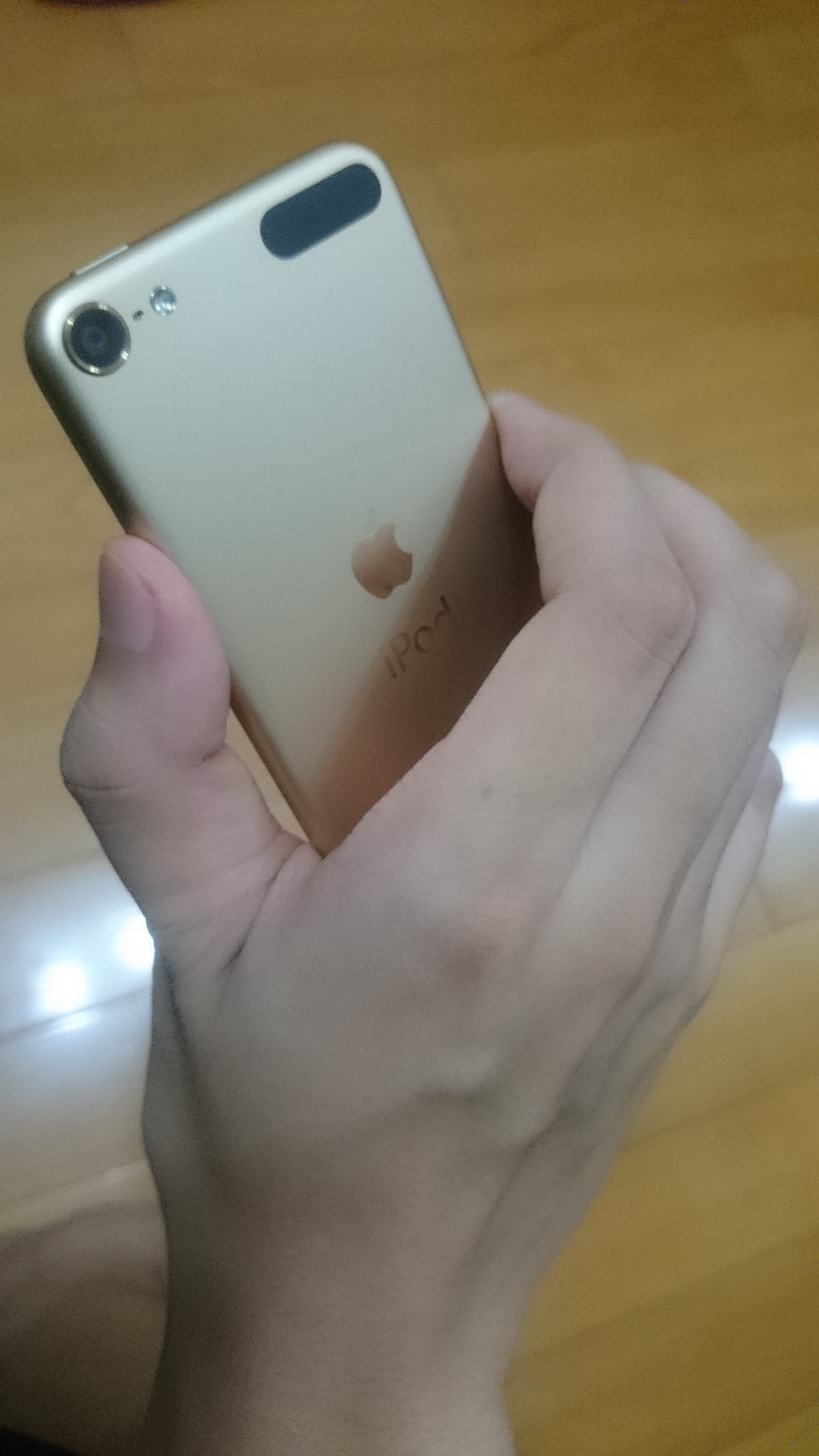 iPod Touch 6簡單開箱