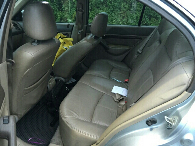 請問有人車子給ABC中古車商估價過嗎？