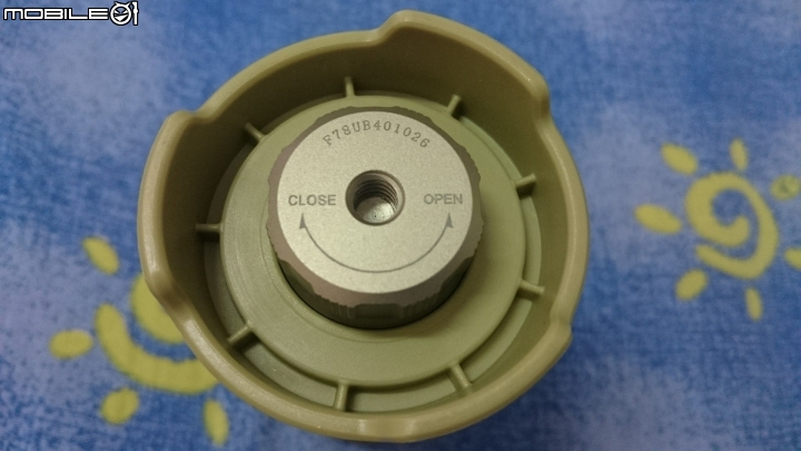 FENIX CL25R 露營燈