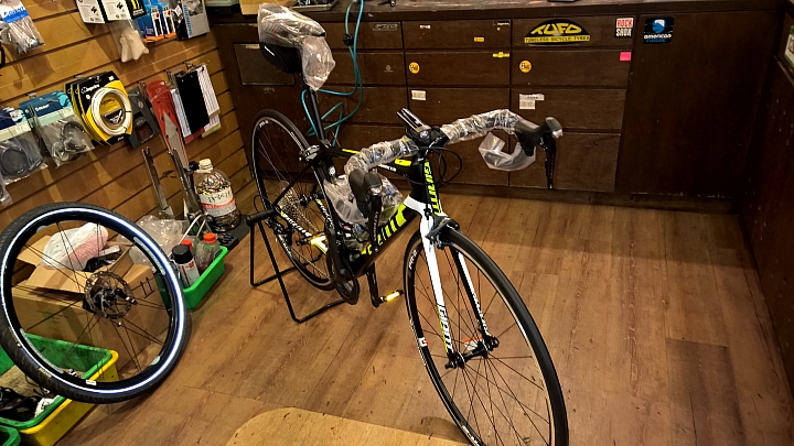[開箱]TCR ADV1 KOM補開箱兼公路車新手初次挑戰破百K心得