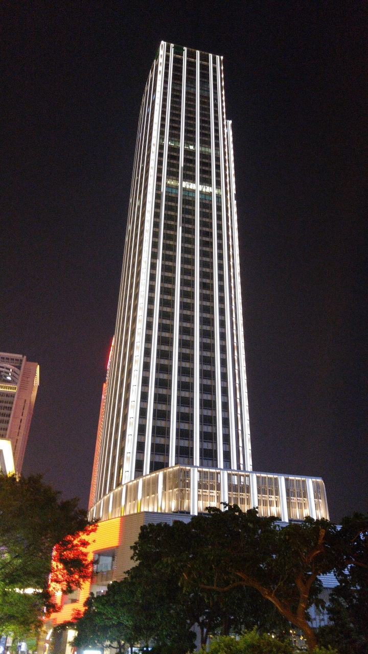 LG G4最強拍照旗艦機︰街拍台灣 信義區夜景 CSK不專業 體驗