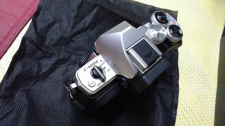 終於 入手  E-M10 Mark II