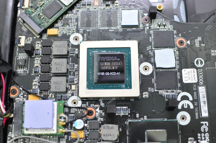 AORUS X5拆機介紹與PLEXTOR M6E測試