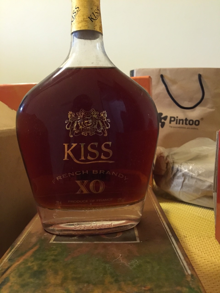 各位神幫，幫小弟看看這些什麼酒？
