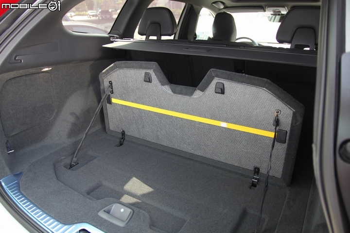 桀傲不馴─《VOLVO XC60 T6 R-Design》試駕體驗與心得分享