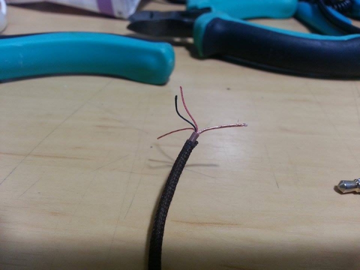 求救  維修耳機