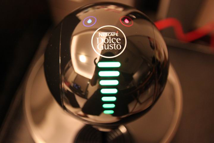 我和NESCAFE Dolce Gusto DROP相遇的故事 [開箱與試用體驗]