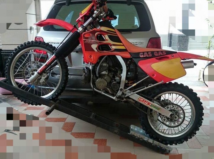 GAS GAS 250EC 自製休旅車後車架