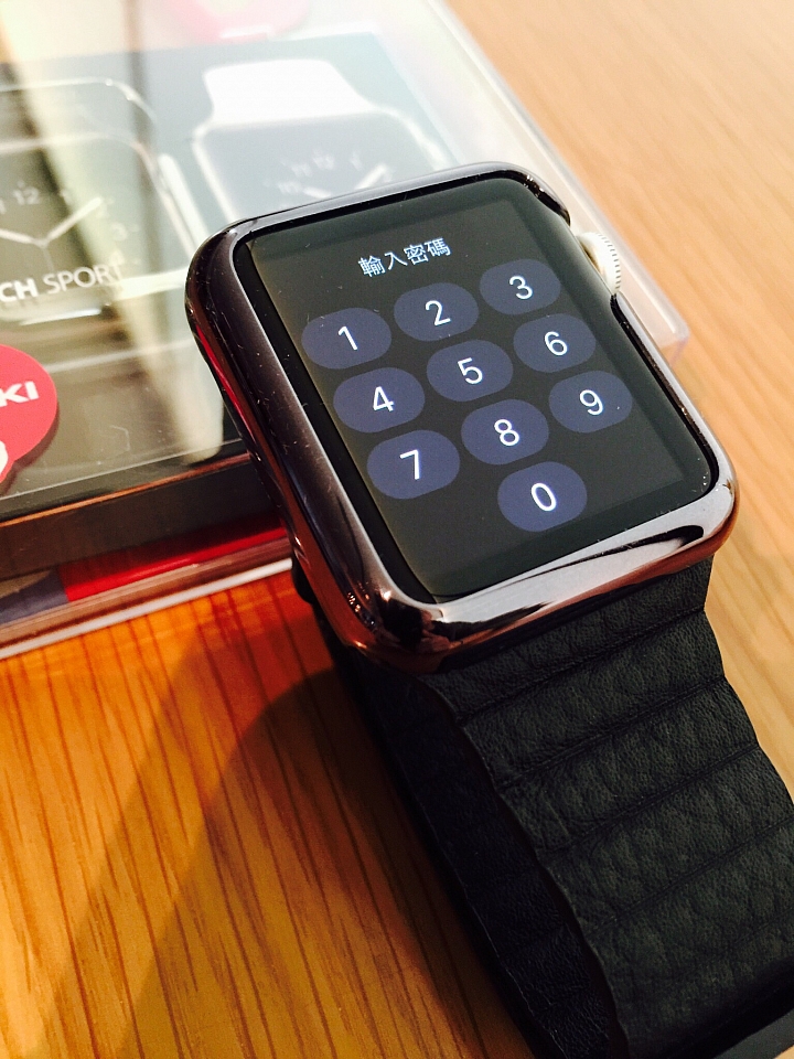 ［機場簡易開箱］Apple watch  OZAKI保護殼