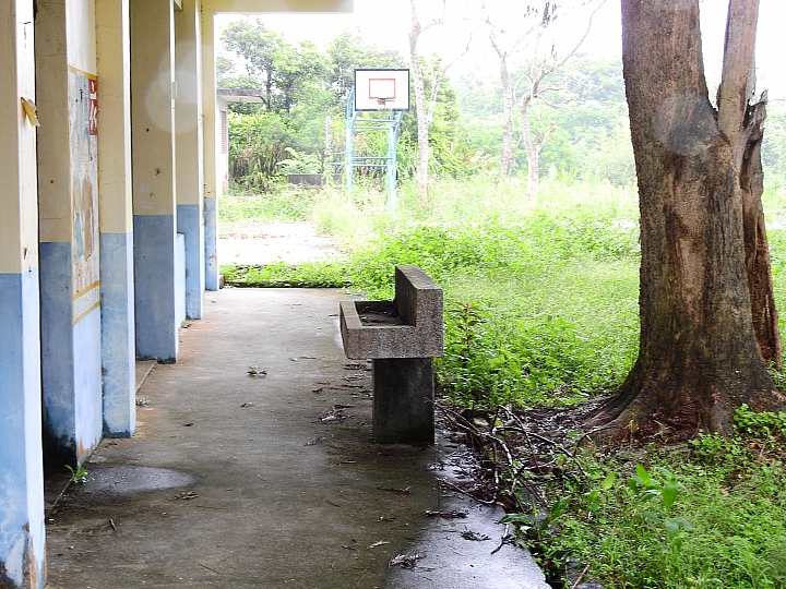 古蹟樂山國小，勾起4、5、6年級生的小學回憶。